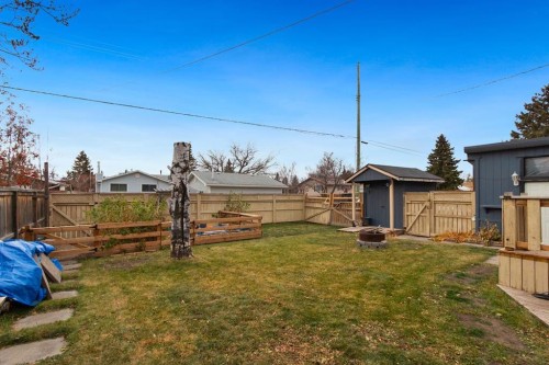 5141 43 Street, Olds, AB - Outdoor With Backyard
