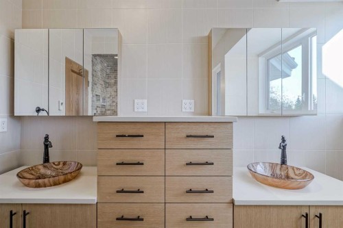 127 Canterbury Court Sw, Calgary, AB - Indoor