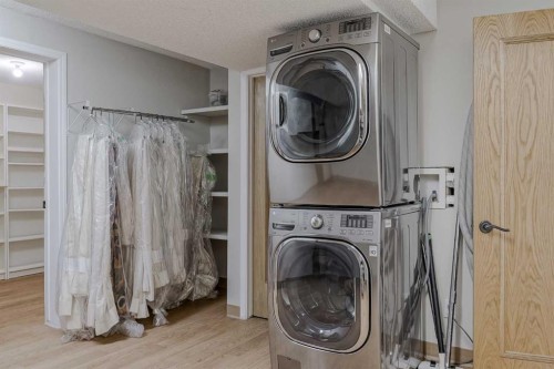 127 Canterbury Court Sw, Calgary, AB - Indoor Photo Showing Laundry Room