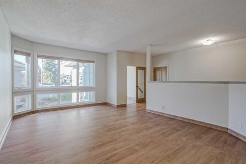 127 Canterbury Court Sw, Calgary, AB - Indoor Photo Showing Other Room