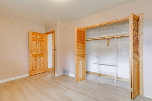 102 1 Avenue, Rural Foothills County, AB - Indoor Photo Showing Other Room