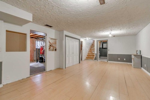 102 1 Avenue, Rural Foothills County, AB - Indoor Photo Showing Other Room
