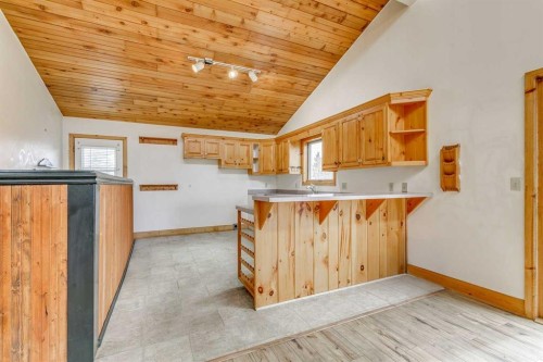 102 1 Avenue, Rural Foothills County, AB - Indoor