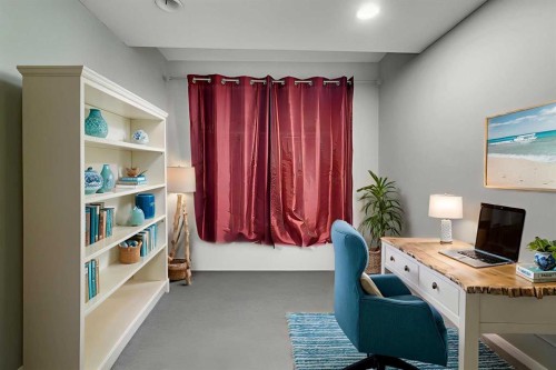 16 Castleglen Crescent Ne, Calgary, AB - Indoor Photo Showing Office