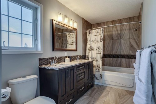 3101-7171 Coach Hill Road Sw, Calgary, AB - Indoor Photo Showing Bathroom