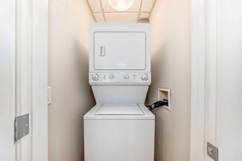 2206-211 13 Avenue Se, Calgary, AB - Indoor Photo Showing Laundry Room