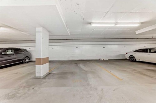 2206-211 13 Avenue Se, Calgary, AB - Indoor Photo Showing Garage