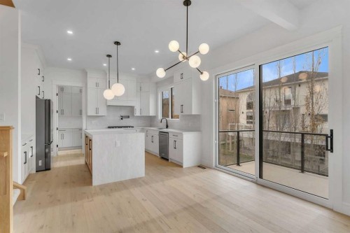 236 East Lakeview Place, Chestermere, AB - Indoor Photo Showing Kitchen With Upgraded Kitchen
