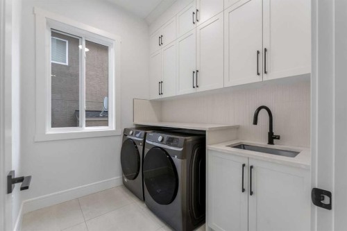 236 East Lakeview Place, Chestermere, AB - Indoor Photo Showing Laundry Room
