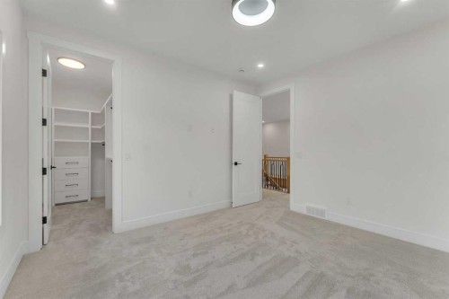 236 East Lakeview Place, Chestermere, AB - Indoor Photo Showing Other Room