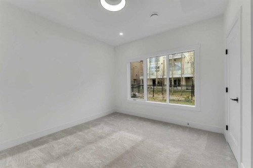 236 East Lakeview Place, Chestermere, AB - Indoor Photo Showing Other Room