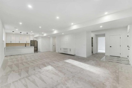 236 East Lakeview Place, Chestermere, AB - Indoor Photo Showing Other Room