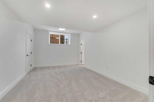 236 East Lakeview Place, Chestermere, AB - Indoor Photo Showing Other Room