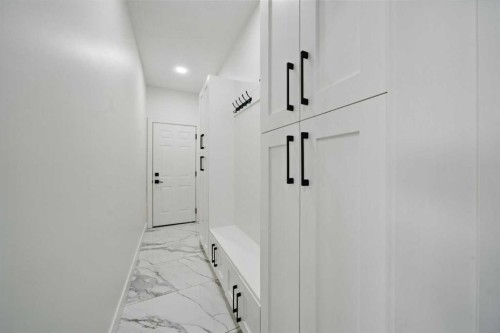 31 Lynx Meadows Court Nw, Calgary, AB - Indoor Photo Showing Other Room