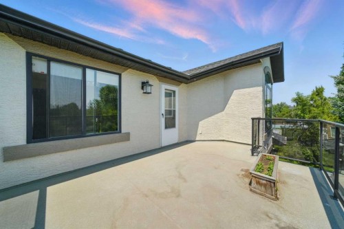 31 Lynx Meadows Court Nw, Calgary, AB - Outdoor With Exterior