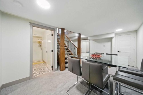 31 Lynx Meadows Court Nw, Calgary, AB - Indoor