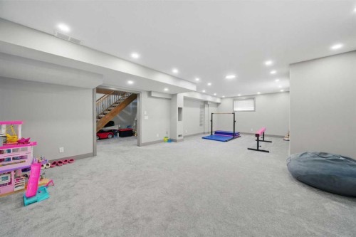 31 Lynx Meadows Court Nw, Calgary, AB - Indoor Photo Showing Basement