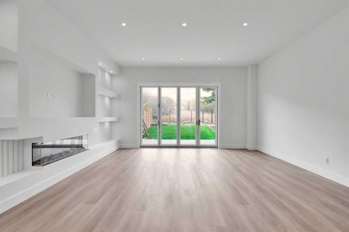 2526 7 Avenue Nw, Calgary, AB - Indoor With Fireplace