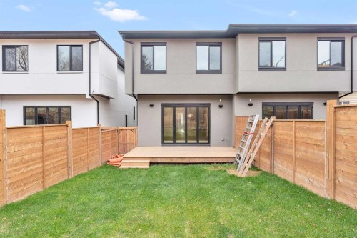 2526 7 Avenue Nw, Calgary, AB - Outdoor