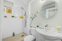 Basement Suite-1650 Westmount Boulevard NW Calgary, AB T2N 3G6