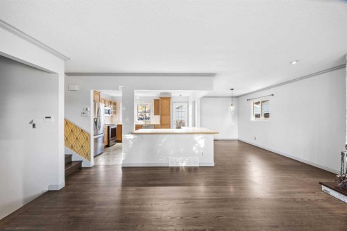 10444 Maplecreek Drive Se, Calgary, AB - Indoor