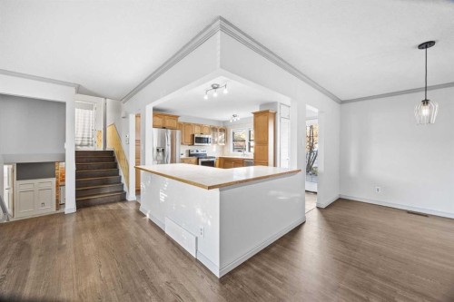 10444 Maplecreek Drive Se, Calgary, AB - Indoor