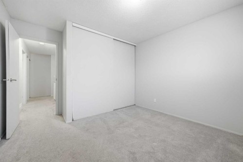 306-2200 Woodview Drive Sw, Calgary, AB - Indoor Photo Showing Other Room