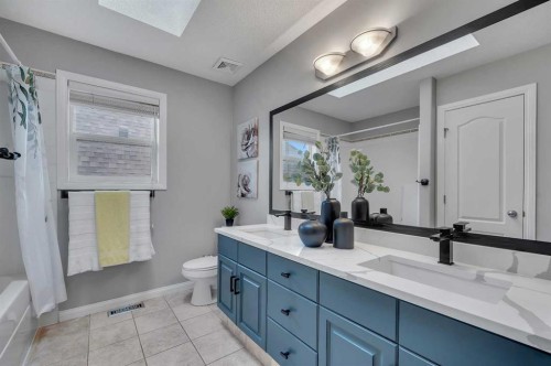 1081 Panorama Hills Landing Nw, Calgary, AB - Indoor Photo Showing Bathroom