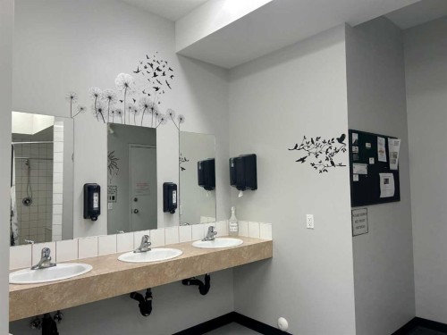 35-32351 Range Road 55, Rural Mountain View County, AB 