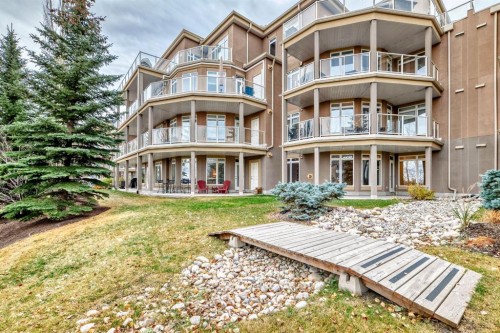 106-6 Hemlock Crescent Sw, Calgary, AB - Outdoor With Facade