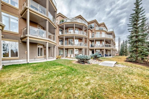 106-6 Hemlock Crescent Sw, Calgary, AB - Outdoor