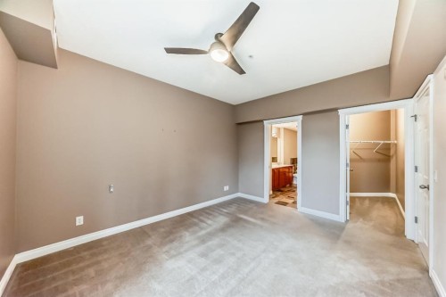 106-6 Hemlock Crescent Sw, Calgary, AB - Indoor Photo Showing Other Room