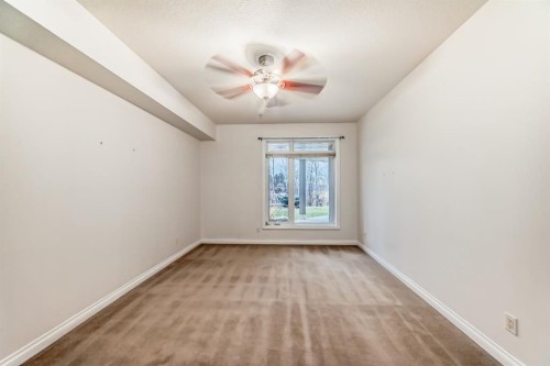 106-6 Hemlock Crescent Sw, Calgary, AB - Indoor Photo Showing Other Room