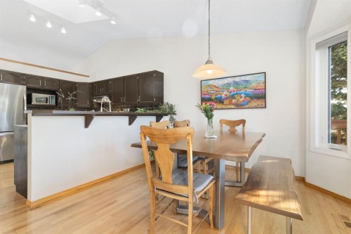 179 Quigley Drive, Cochrane, AB - Indoor Photo Showing Dining Room