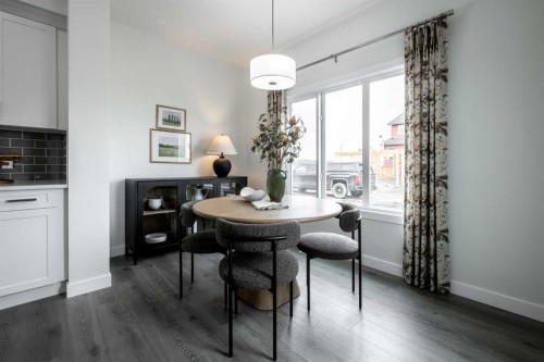 79 Saddlebred Place, Cochrane, AB - Indoor Photo Showing Dining Room