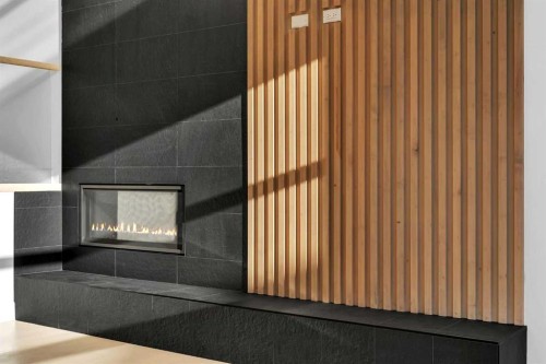 99 South Shore Road, Chestermere, AB - Indoor Photo Showing Other Room