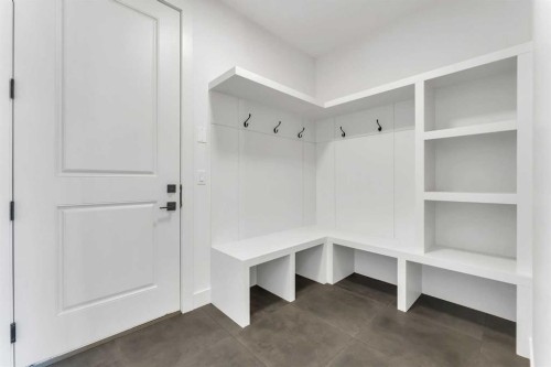 99 South Shore Road, Chestermere, AB - Indoor