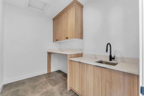 99 South Shore Road, Chestermere, AB - Indoor Photo Showing Kitchen