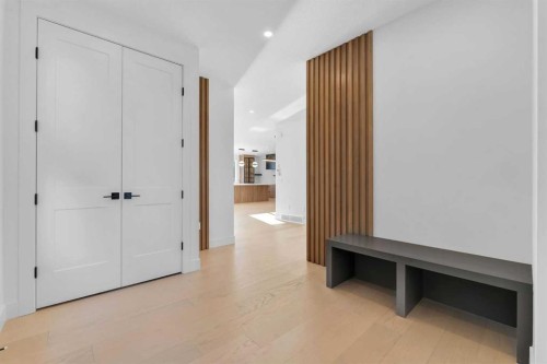 99 South Shore Road, Chestermere, AB - Indoor Photo Showing Other Room