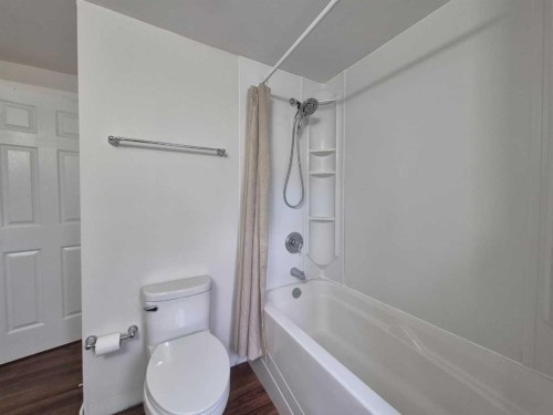 82-1190 15Th Avenue, Didsbury, AB 