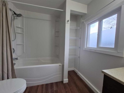 82-1190 15Th Avenue, Didsbury, AB 