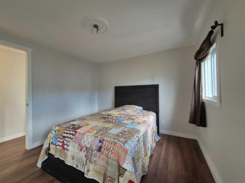 82-1190 15Th Avenue, Didsbury, AB 