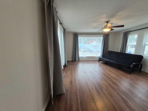 82-1190 15Th Avenue, Didsbury, AB 