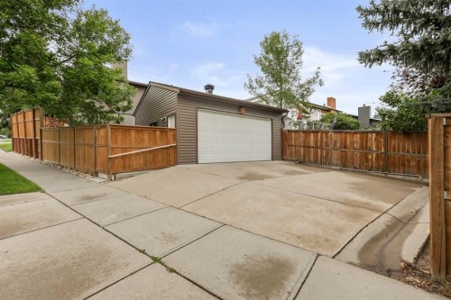 103 Sandarac Place Nw, Calgary, AB - Outdoor With Exterior