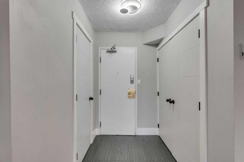 903-1140 15 Avenue Sw, Calgary, AB - Indoor Photo Showing Other Room