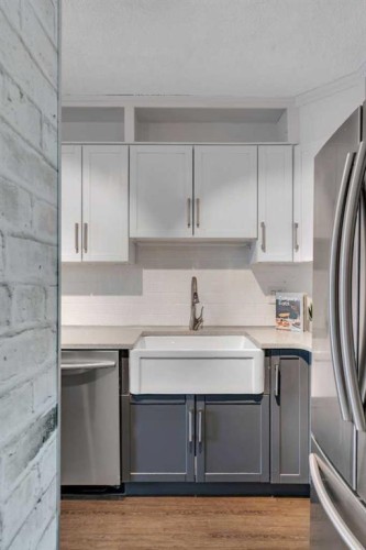 903-1140 15 Avenue Sw, Calgary, AB - Indoor Photo Showing Kitchen