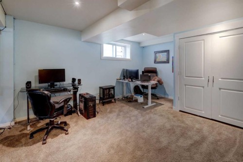 469 Morningside Way Sw, Airdrie, AB - Indoor Photo Showing Office