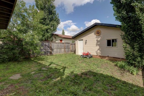 469 Morningside Way Sw, Airdrie, AB - Outdoor