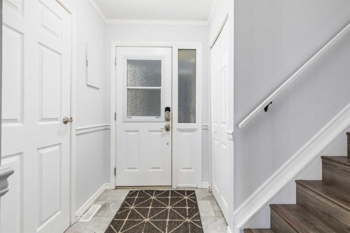 3-93 Grier Place Ne, Calgary, AB - Indoor Photo Showing Other Room