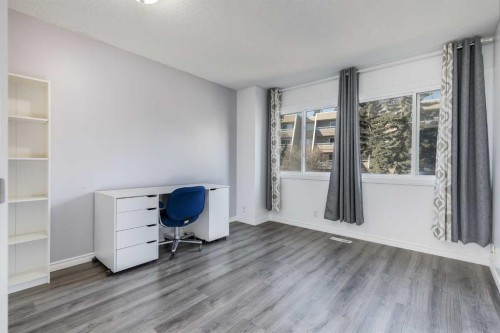 3-93 Grier Place Ne, Calgary, AB - Indoor